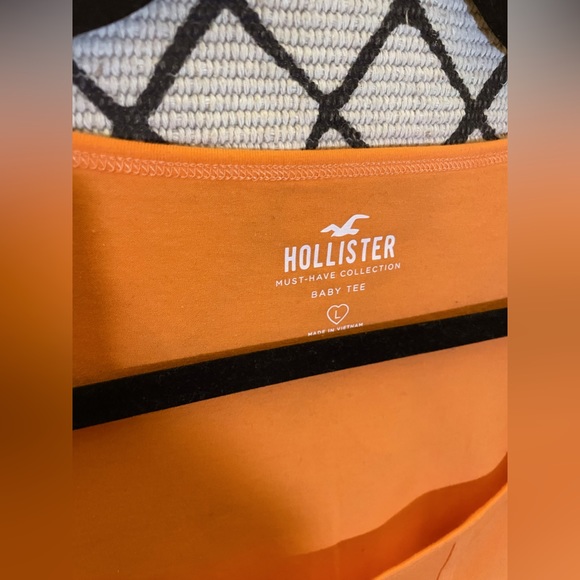 Hollister size large square neck crop - Picture 3 of 4